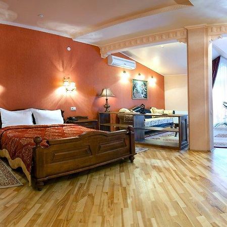 Okolytsya Motel Rivne Exterior foto